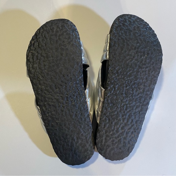 JustFab slides in 11, see pic for scuff on strap, light wear GUC fun puffy strap - Picture 6 of 6